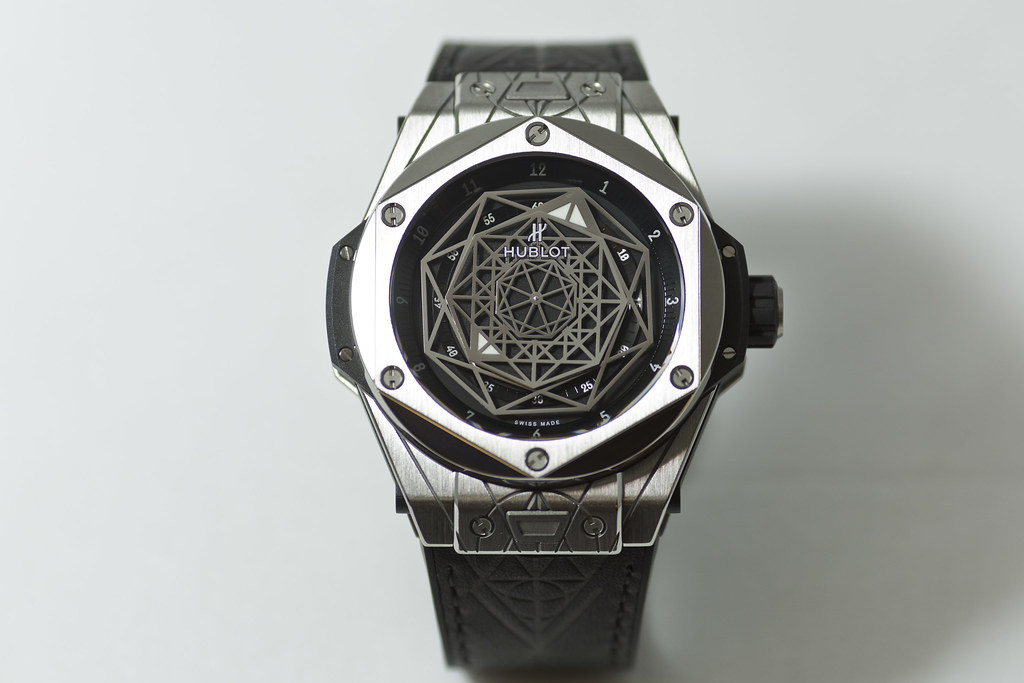Hublot Big Bang sapphire case showing transparent crystal structure with visible movement